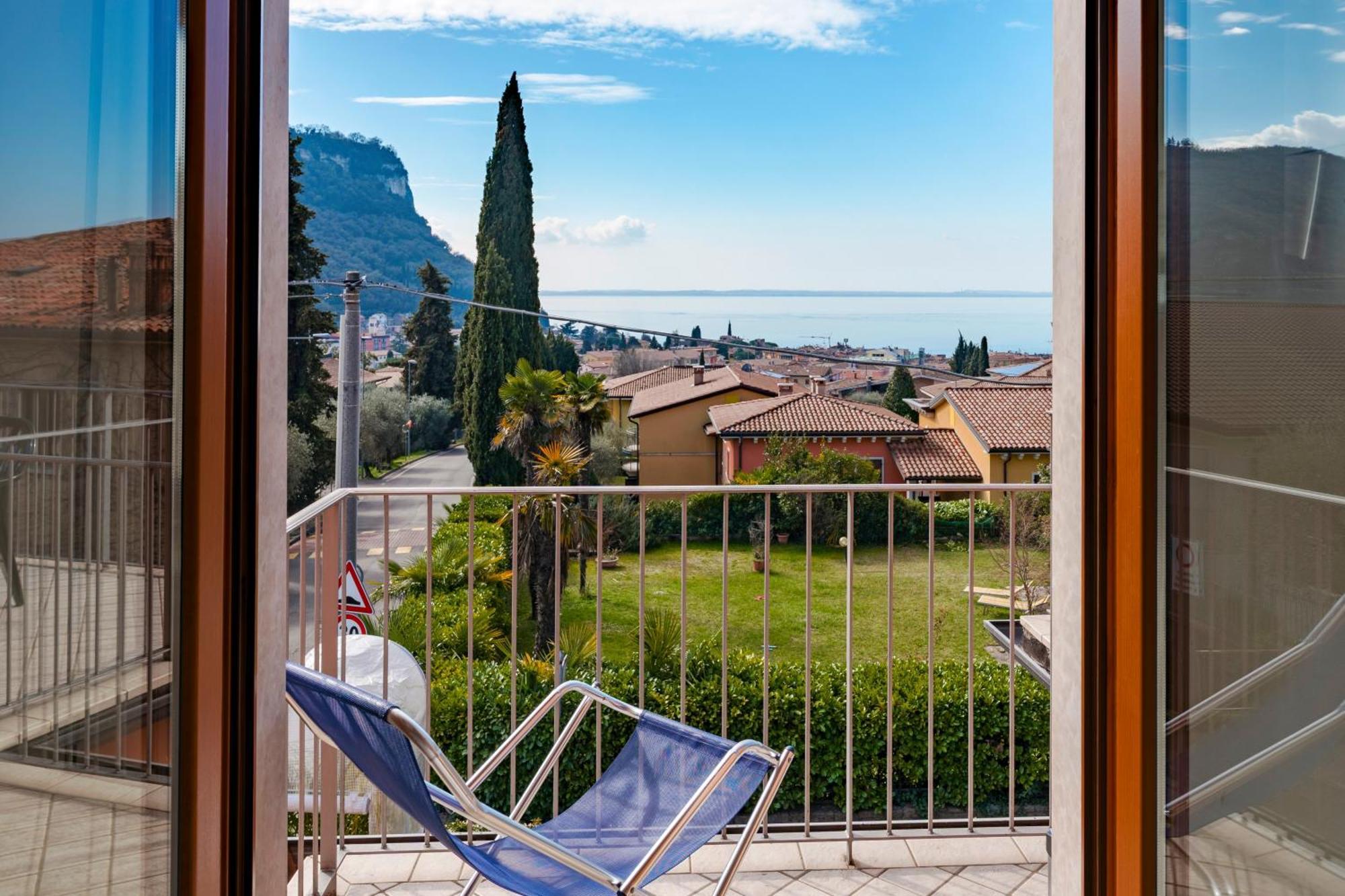 Terrazza Di Garda - Regarda Travel Daire Dış mekan fotoğraf